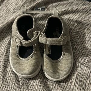 4T Grey Mary Jane’s